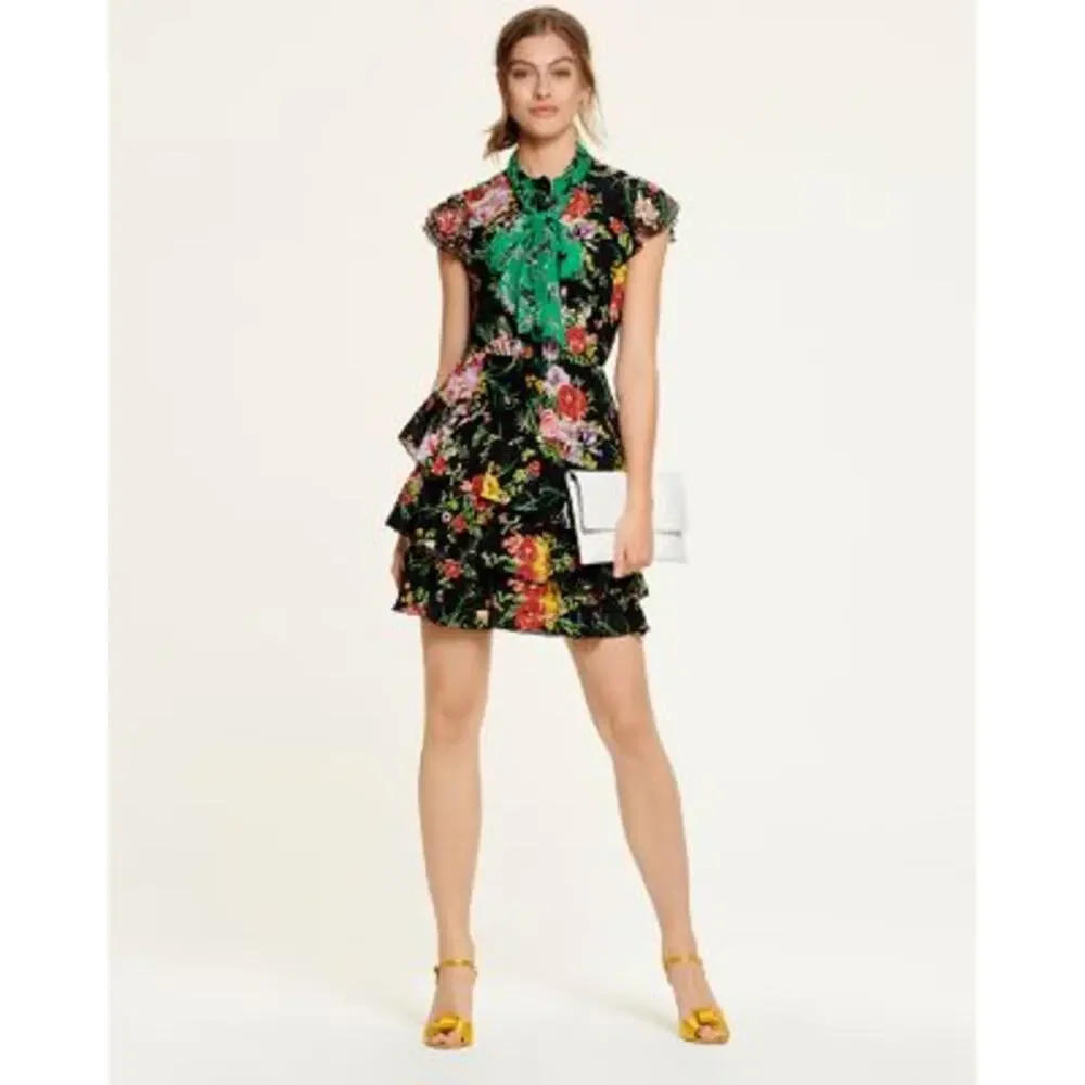 Alice + Olivia Lessie Floral Dress - Picture 2 of 10